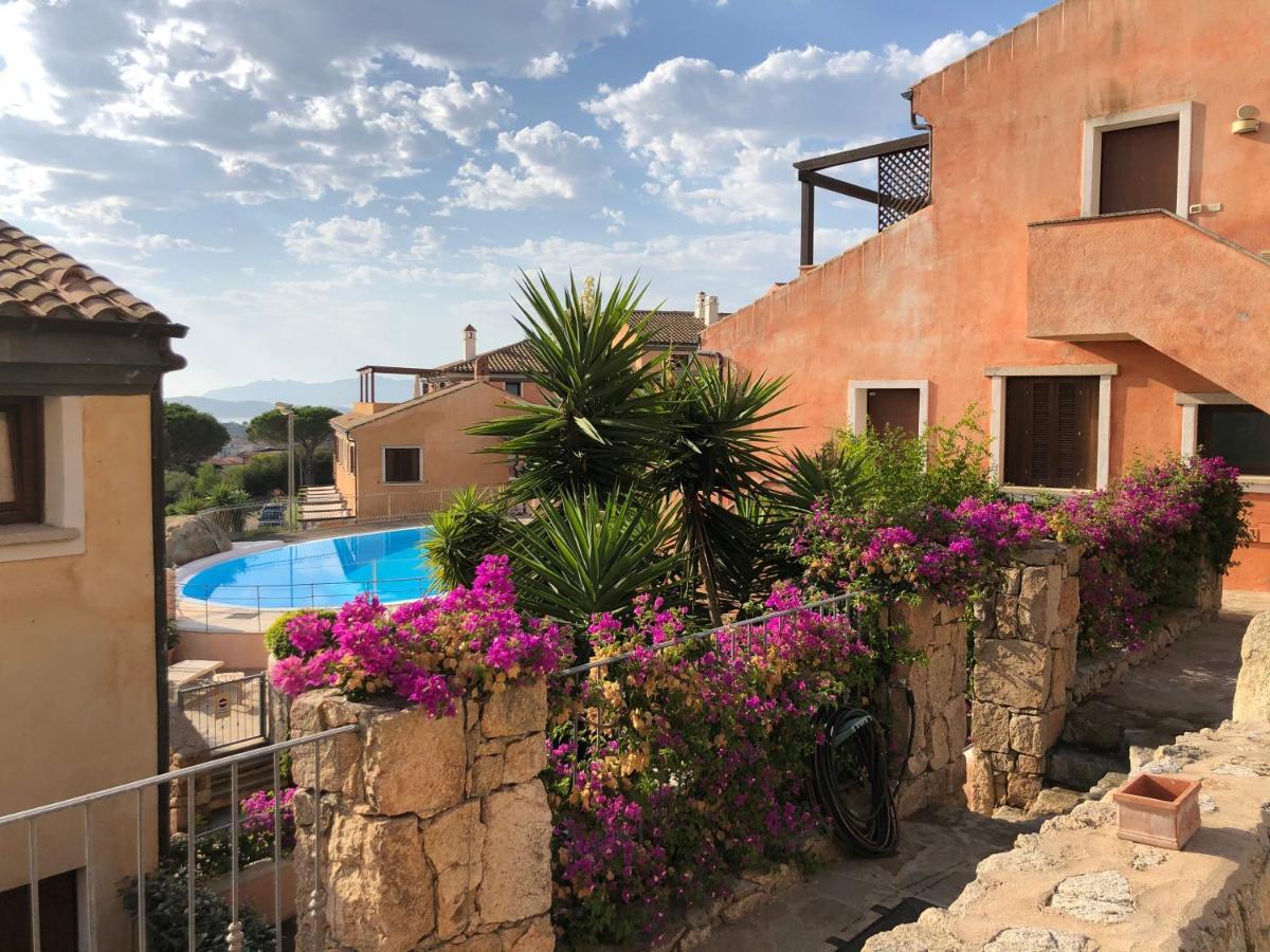 Residence Borgo Punta Villa Ла-Маддалена Экстерьер фото