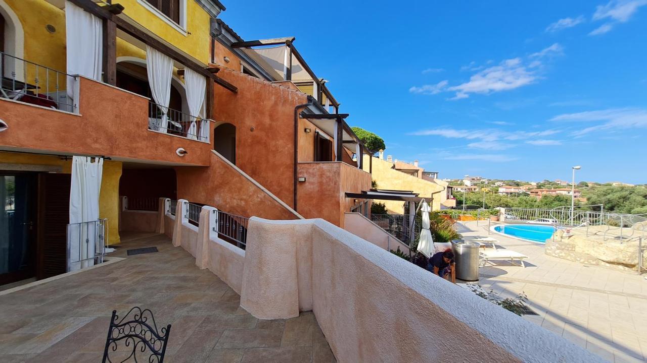 Residence Borgo Punta Villa Ла-Маддалена Экстерьер фото