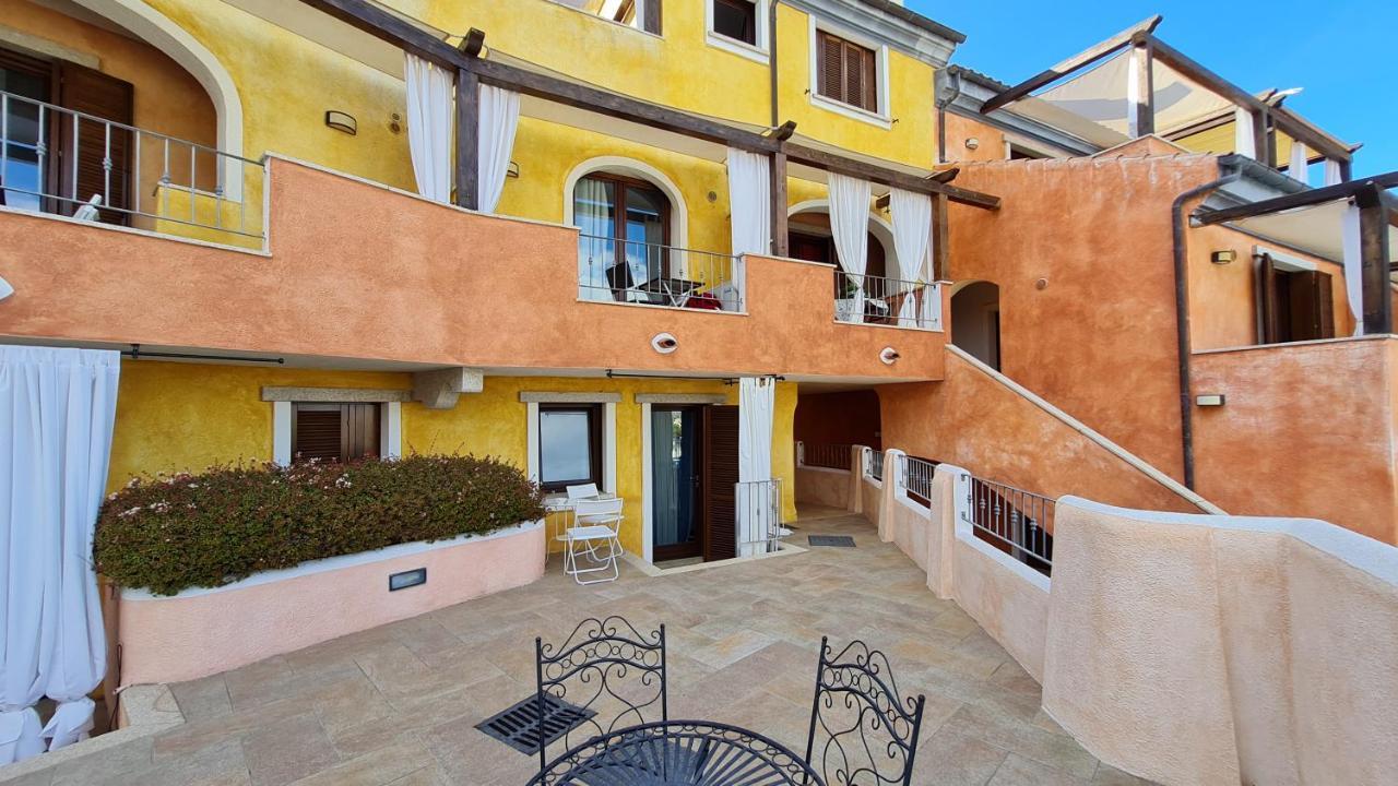 Residence Borgo Punta Villa Ла-Маддалена Экстерьер фото