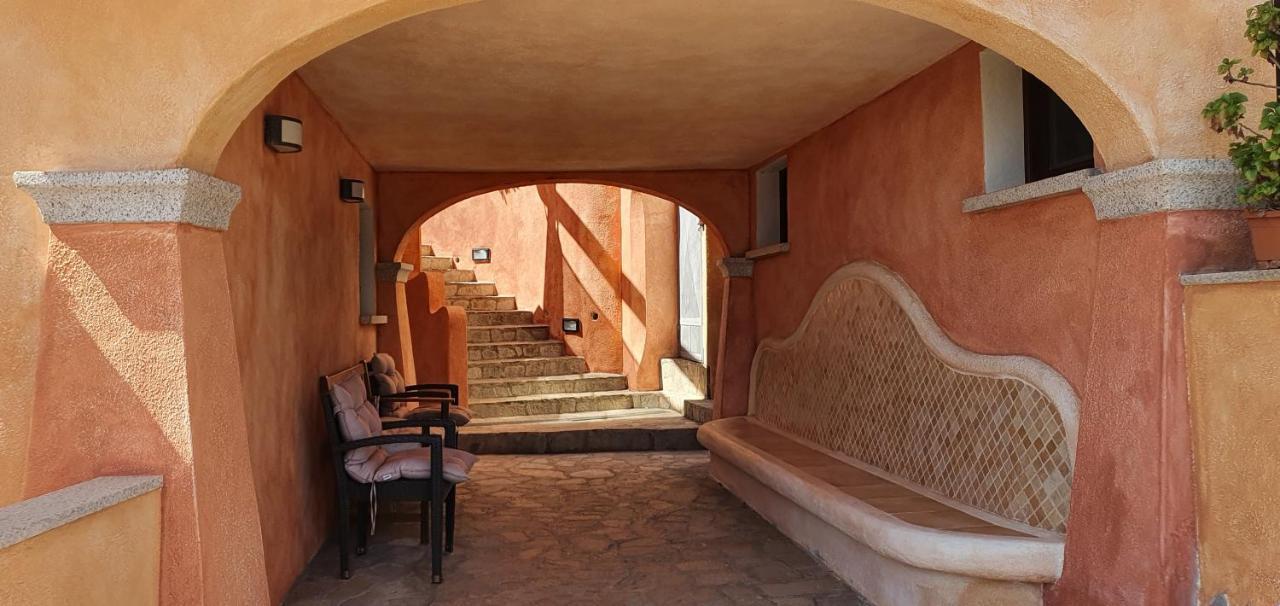 Residence Borgo Punta Villa Ла-Маддалена Экстерьер фото